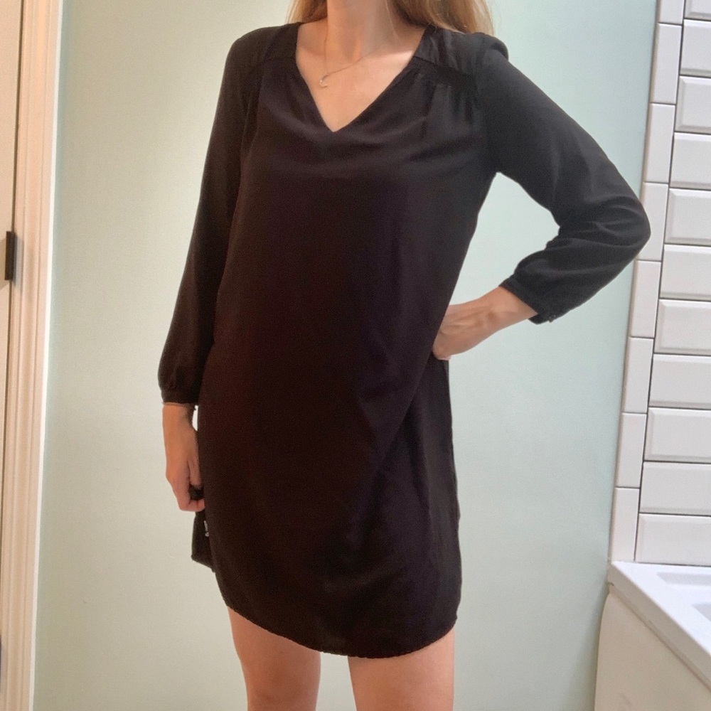 Old Navy Black long sleeve dress